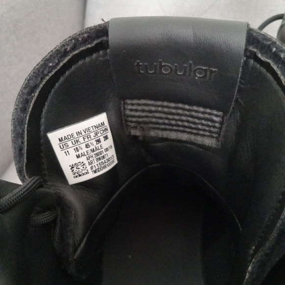 Adidas Size 11 Men's Black Original Tubular - Picture 4 of 7